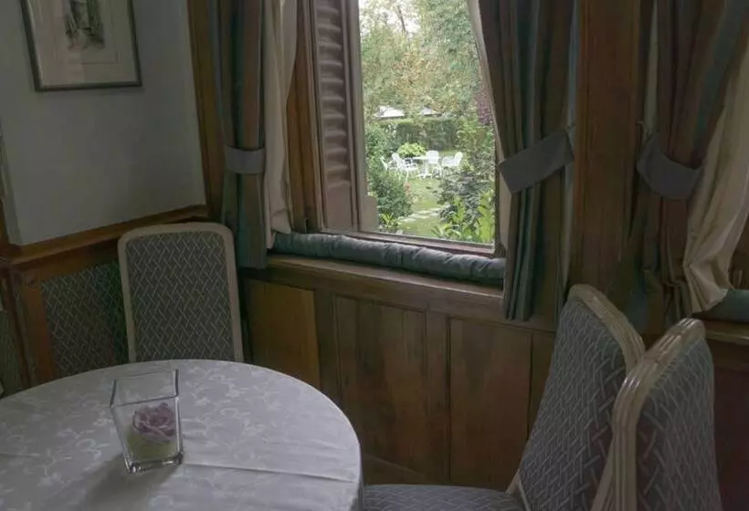 هتل Villa Mon Repos