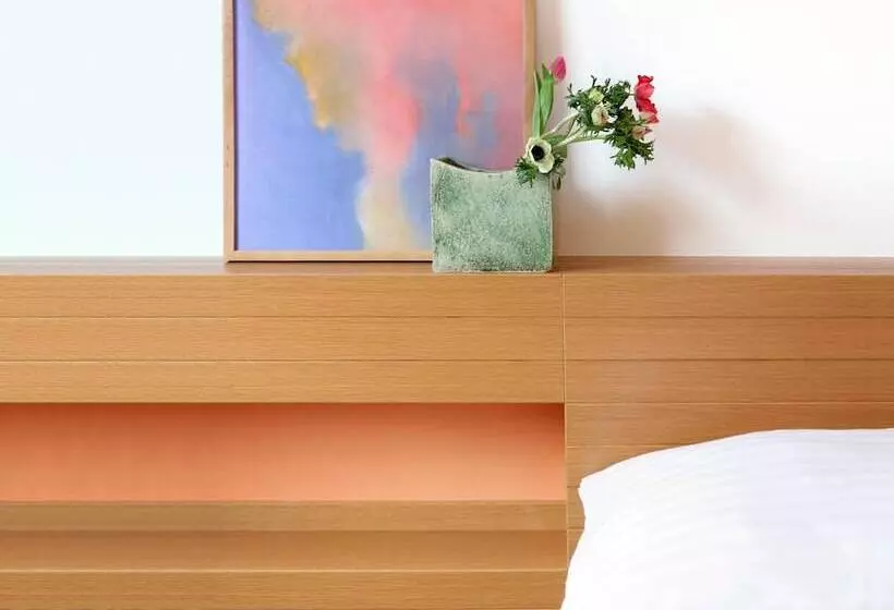 1st Creatif Hotel Elephant