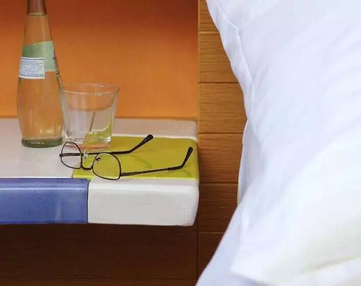 1st Creatif Hotel Elephant