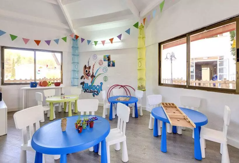 Green Garden Aparthotel