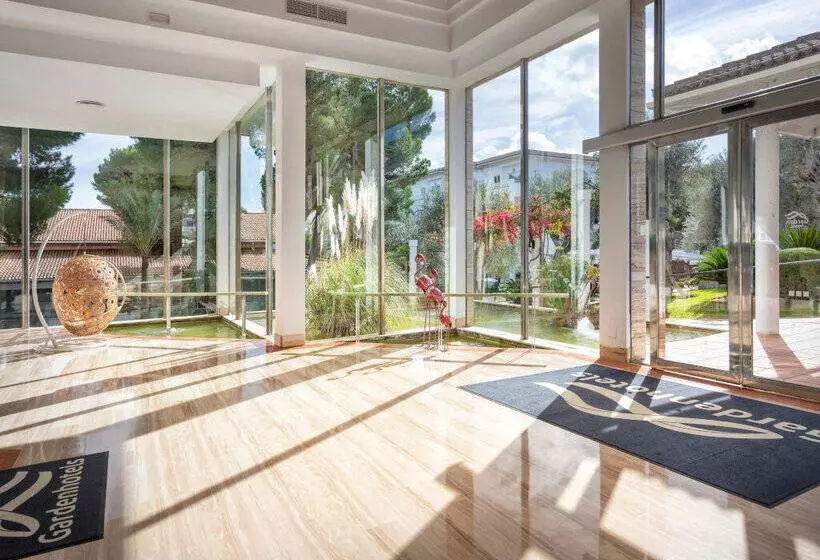 Green Garden Aparthotel