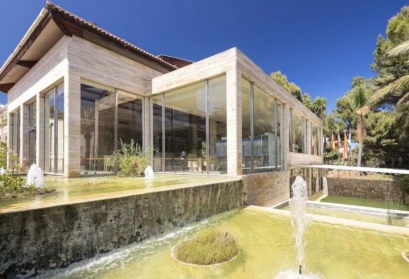 Green Garden Aparthotel