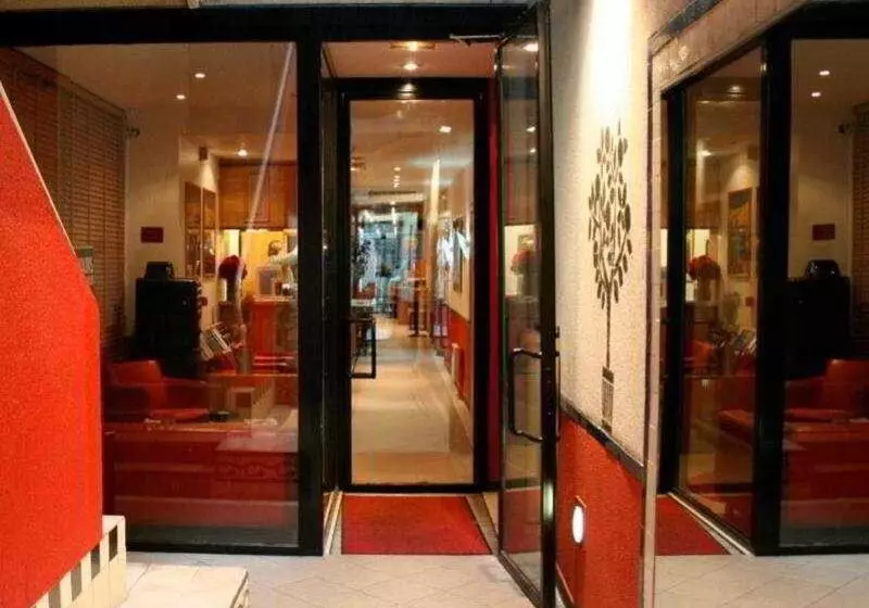 Hotel Brady Gare De L Est