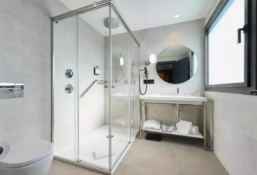 هتل Catalonia La Maquinista