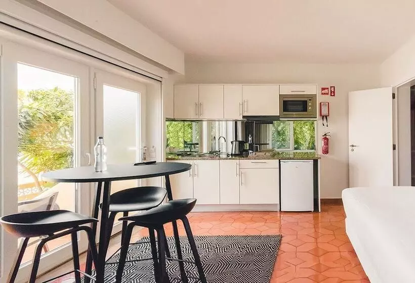 Отель Costa D Oiro Ambiance Village