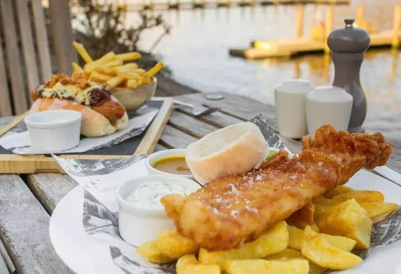 Lakeside Hotel And Spa