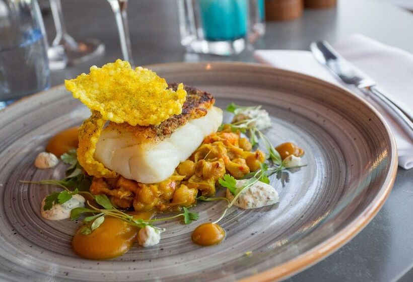 Lakeside Hotel And Spa