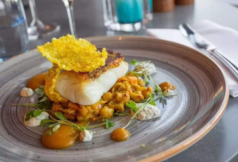 Lakeside Hotel And Spa