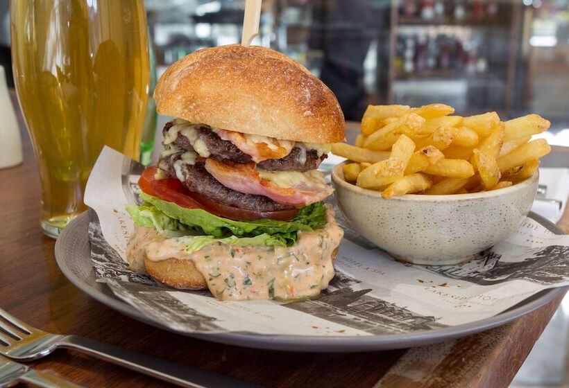 Lakeside Hotel And Spa