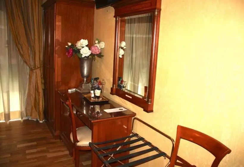 ホテル Luxury Rooms H 2000 Roma