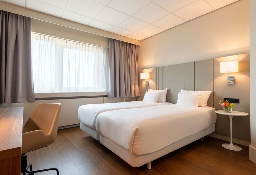 בית מלון כפרי NH Noordwijk Conference Centre Leeuwenhorst