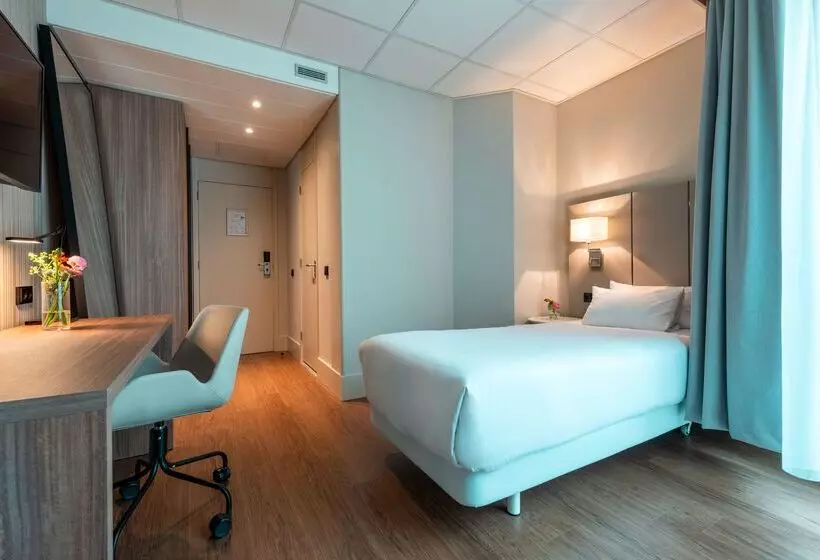 Отель NH Noordwijk Conference Centre Leeuwenhorst