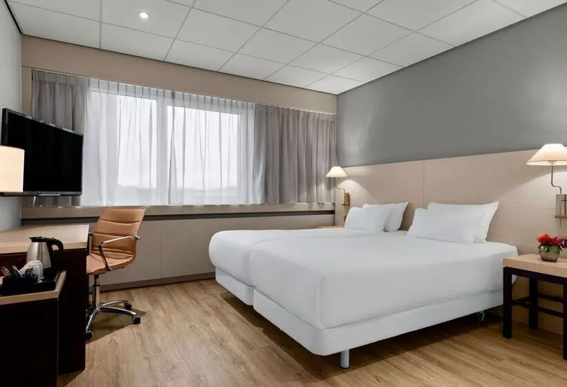 Отель NH Noordwijk Conference Centre Leeuwenhorst