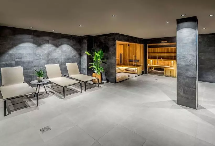 Отель NH Noordwijk Conference Centre Leeuwenhorst