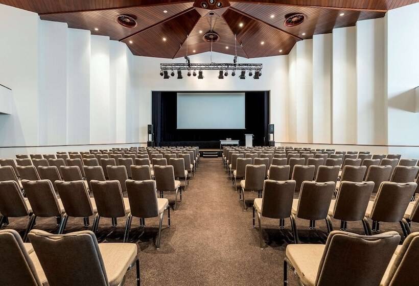 בית מלון כפרי NH Noordwijk Conference Centre Leeuwenhorst