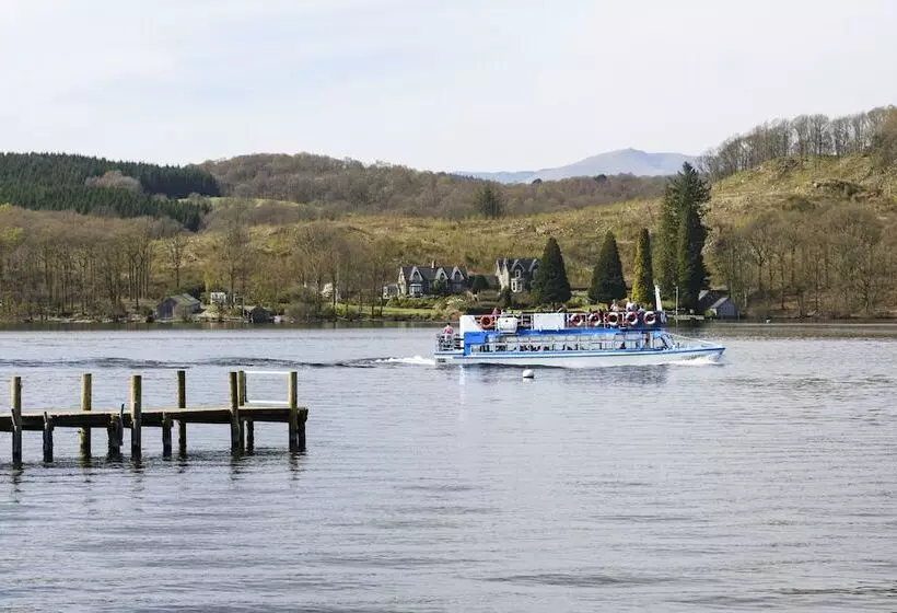 בית מלון כפרי Storrs Hall