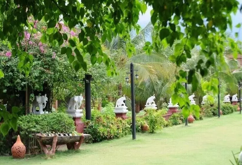 هتل Thazin Garden