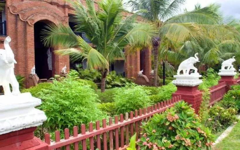 هتل Thazin Garden