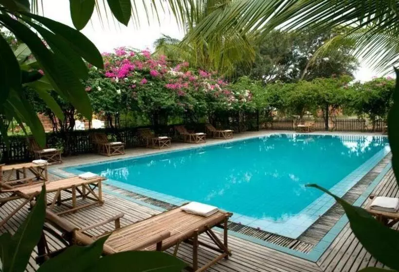 هتل Thazin Garden