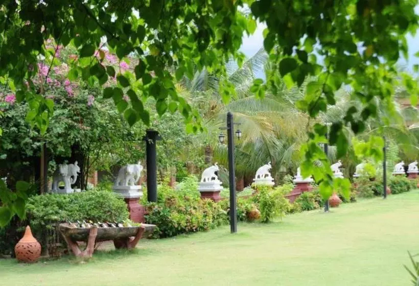 هتل Thazin Garden