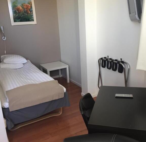 בית מלון כפרי E 10