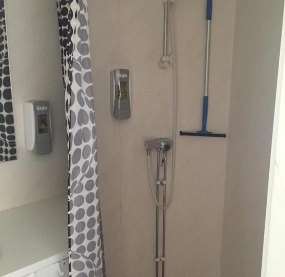 בית מלון כפרי E 10