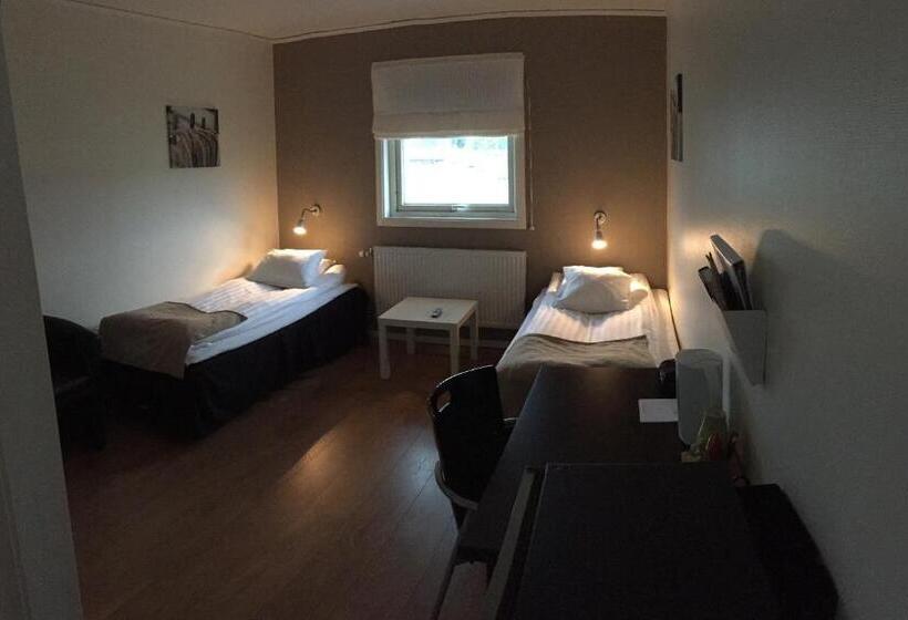 בית מלון כפרי E 10