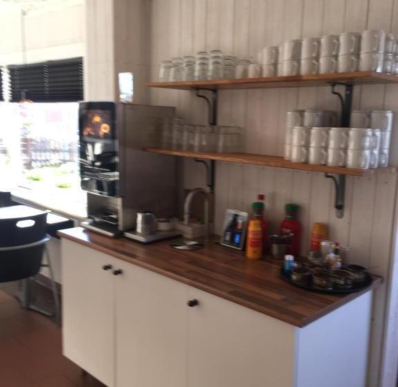 בית מלון כפרי E 10