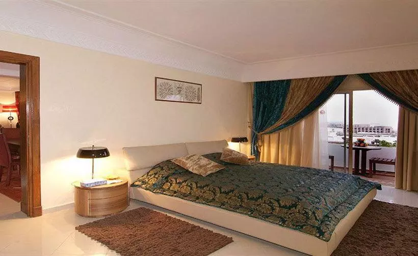 هتل Palais Des Roses Hôtel & Thalasso