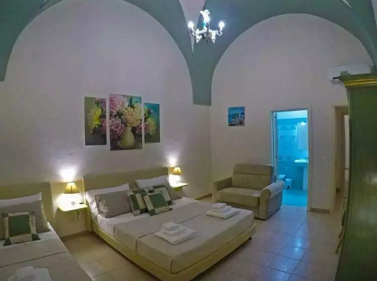 Aamiaismajoitus (B&B) A Casa Tu Zi Melu