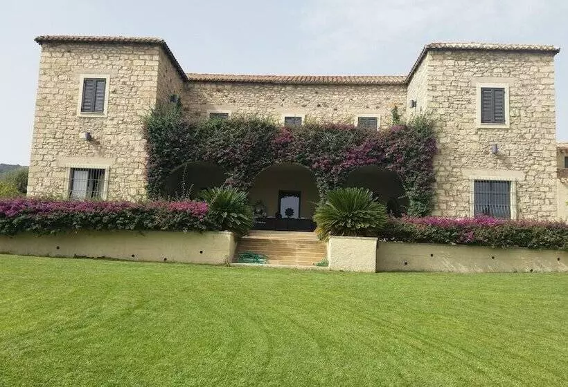 ベッドアンドブレックファースト Borgo Antico Xix Sec