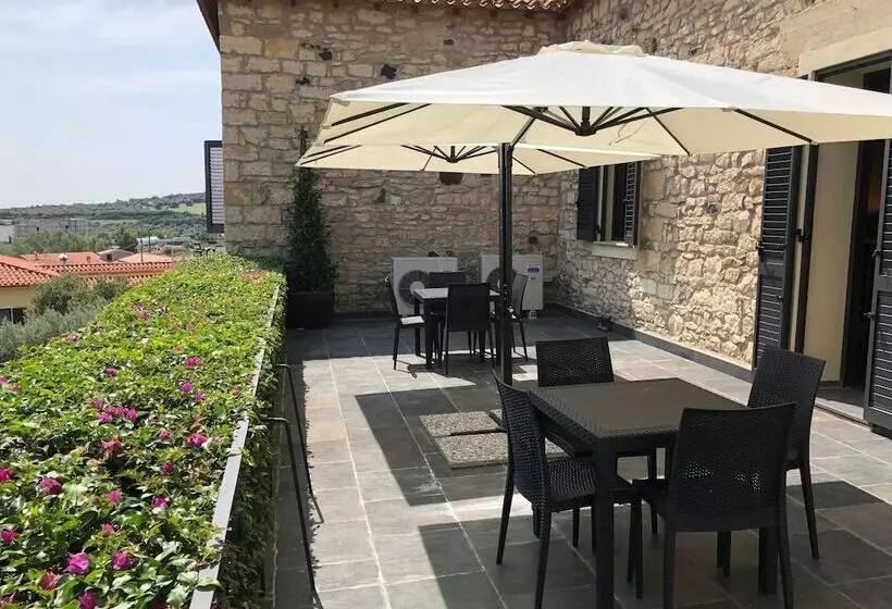 ベッドアンドブレックファースト Borgo Antico Xix Sec