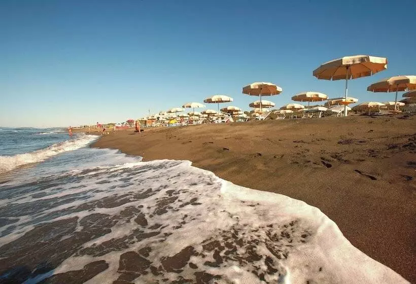 Hotelli Gitavillage Club Degli Amici