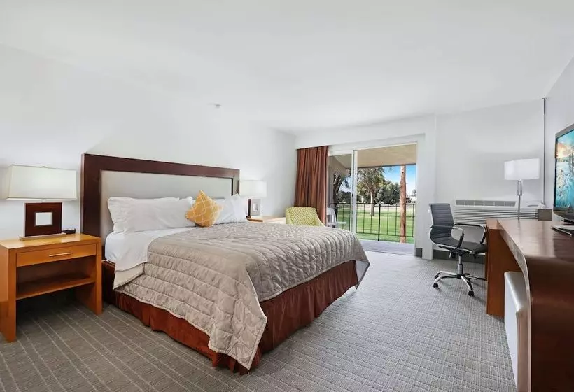 ホテル Ramada By Wyndham Holtville Golf Resort/el Centro
