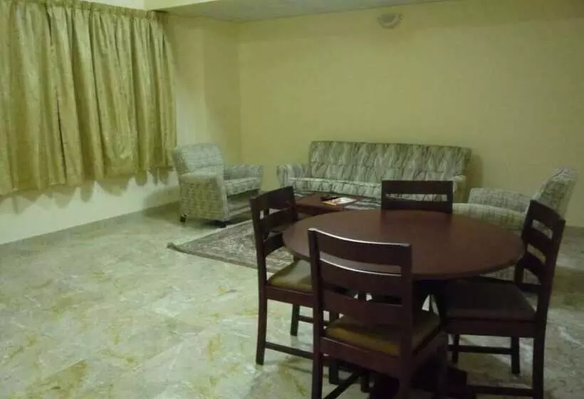 Hamasa Plaza Hotel And Apartments