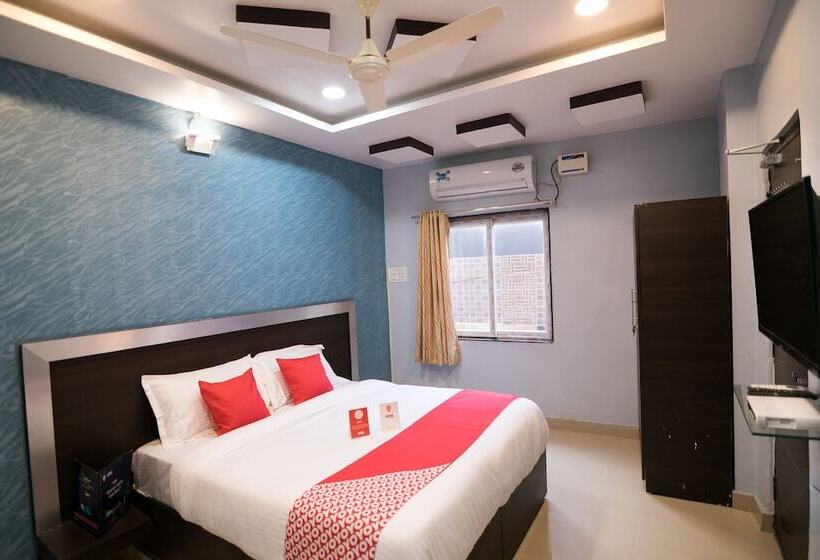 בית מלון כפרי Oyo 10811 Sri Sairam Residency