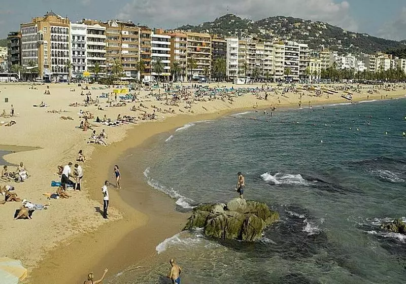 Almirall Apartaments