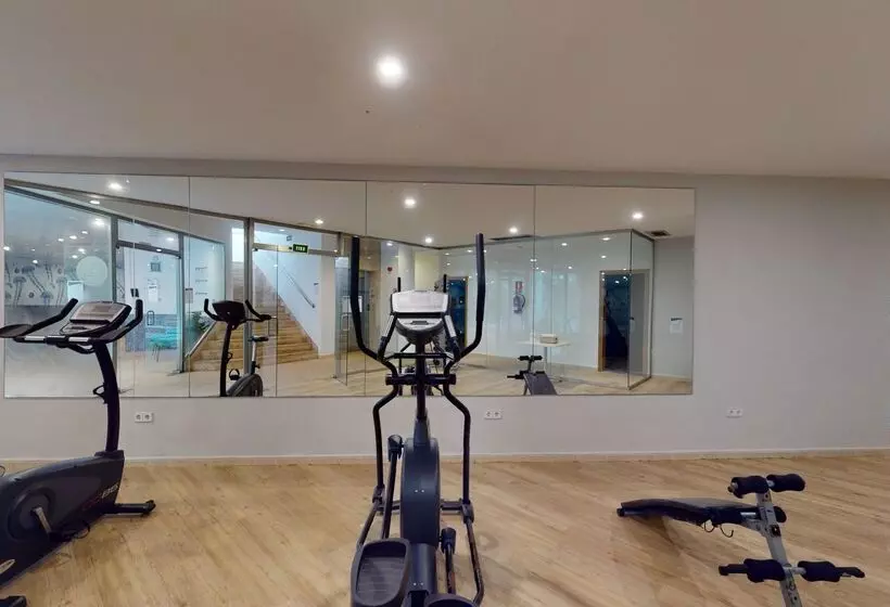 Tropic Garden Hotel Apartments