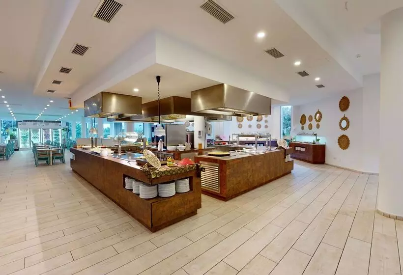 Tropic Garden Hotel Apartments