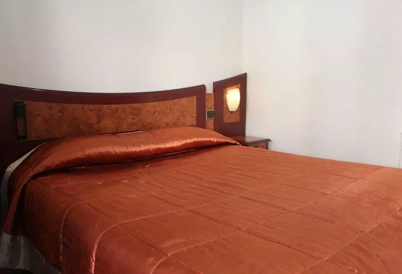 Отель Euro Paris Nord