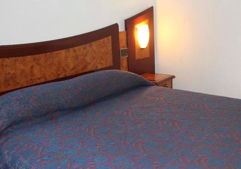 Отель Euro Paris Nord