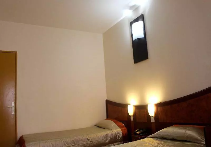 Отель Euro Paris Nord