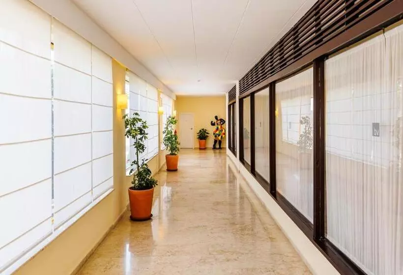 בית מלון כפרי Bellevue Belsana