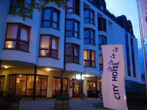 ホテル City