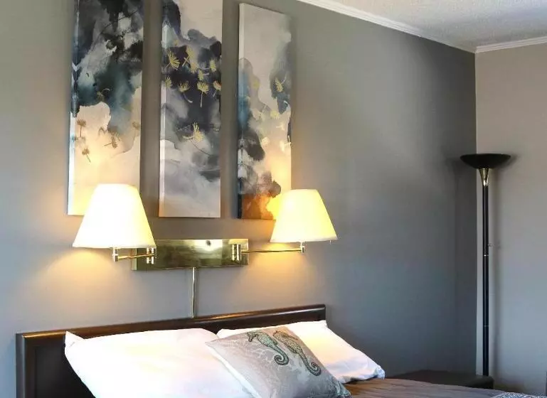 酒店 Coastal Inn Kingfisher