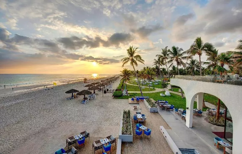 هتل Crowne Plaza Resort Salalah, An Ihg