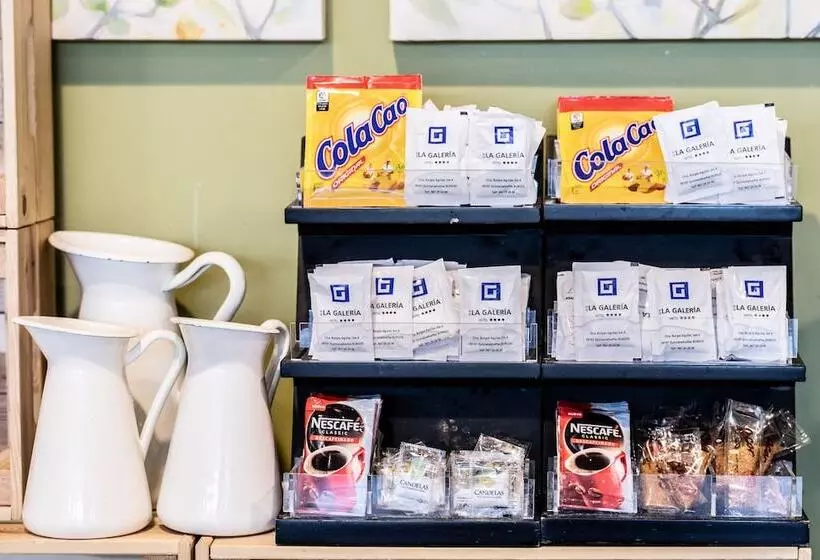 Отель Hq La Galeria