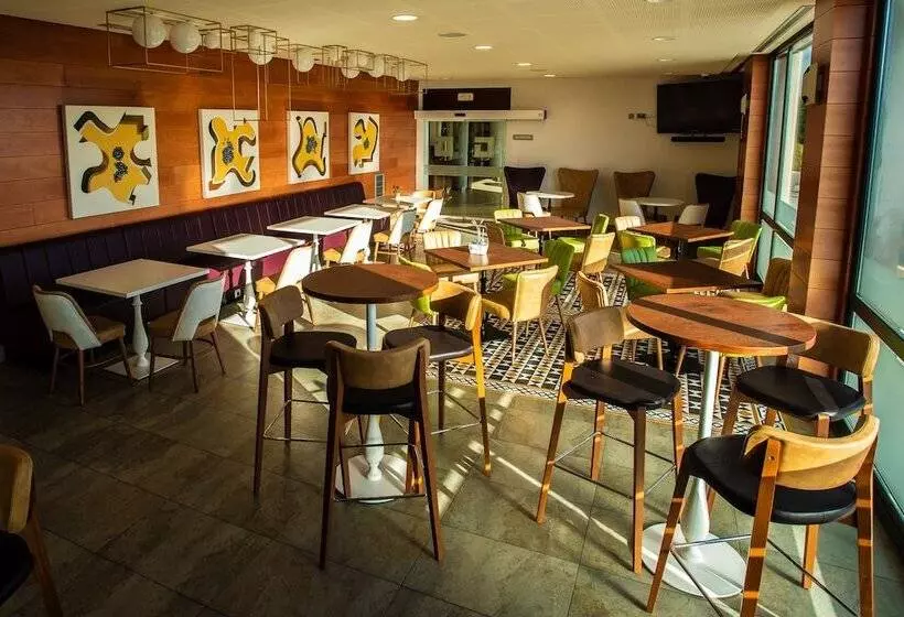 ホテル Hq La Galeria