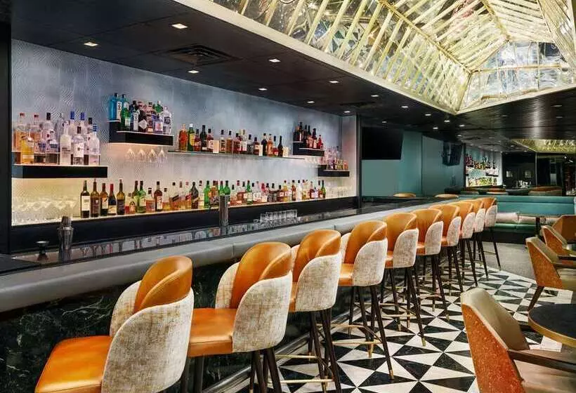 هتل Millennium Hilton New York One Un Plaza