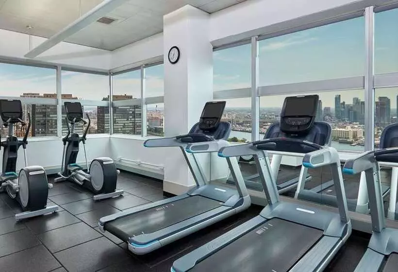 هتل Millennium Hilton New York One Un Plaza